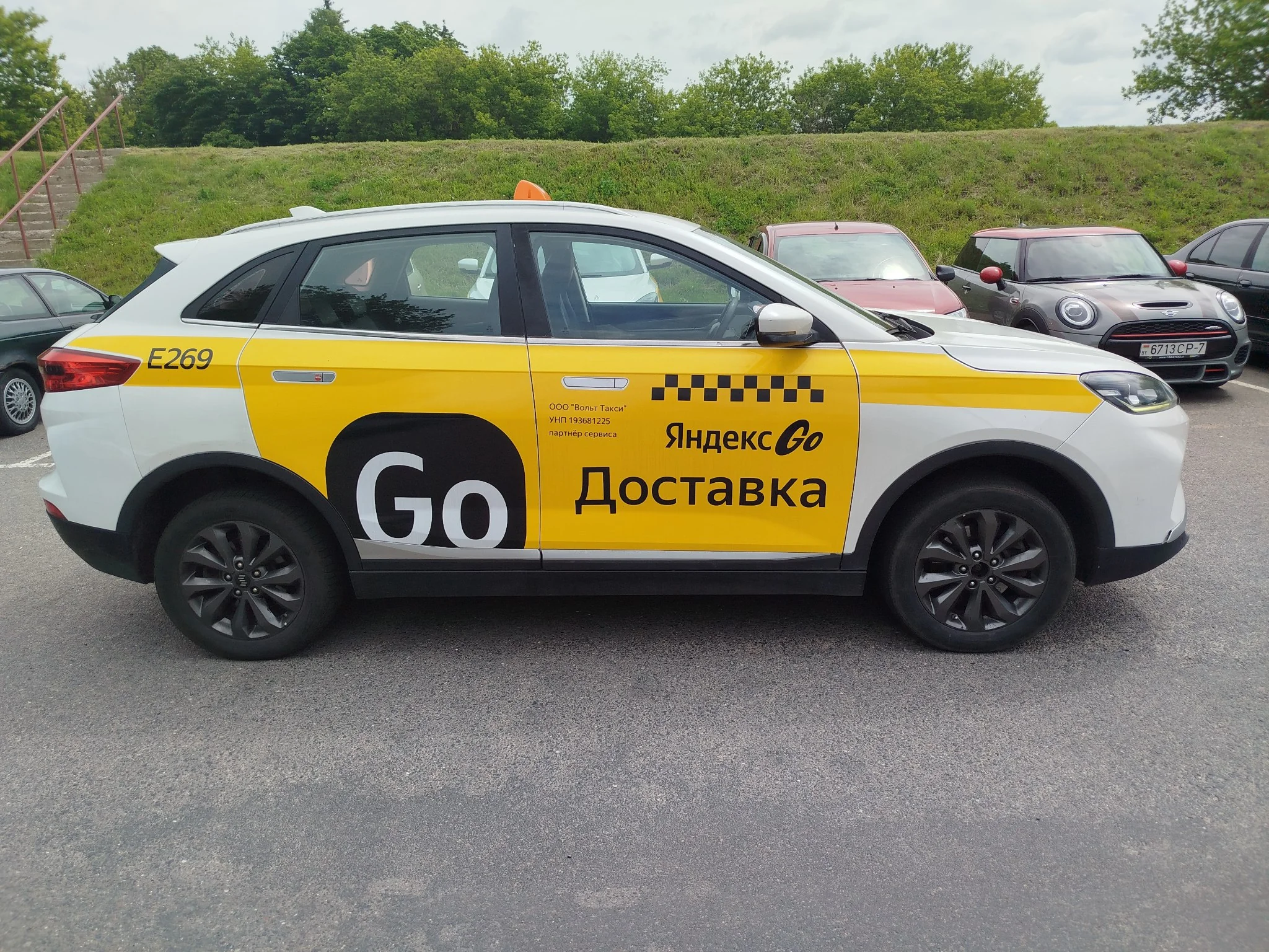 Круглосуточная поддержка водителей такси